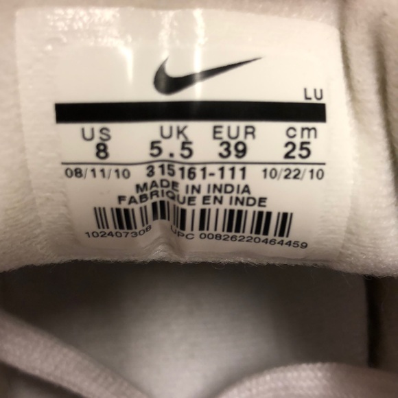 White Nike’s - Picture 4 of 5